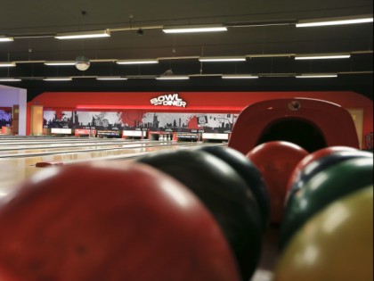 Photo: Bowl and Diner